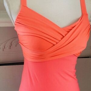 Coral Twist-Front Women's Top